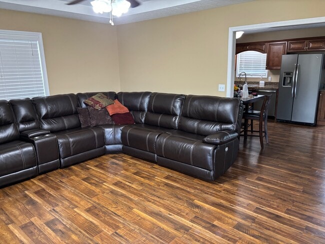 Photo - 402 Susannah Ave