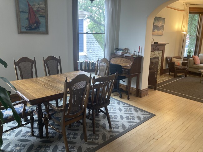 Photo - 3117 N Clifton Ave Unit 3