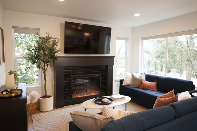 Building Photo - 3922 I St Unit ID1334343P