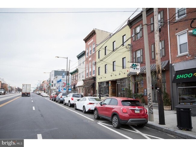 Building Photo - 206 E Girard Ave Unit 3 Rental