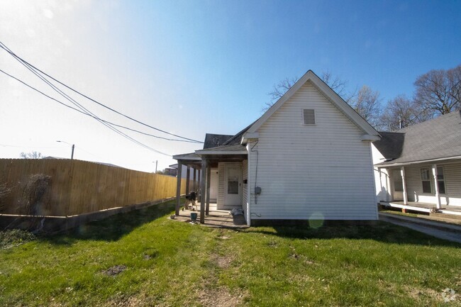 Building Photo - 1014 Rogers St Unit A Rental