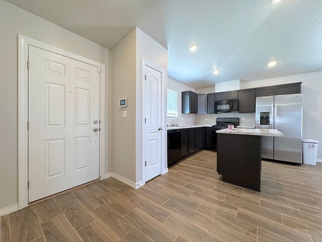 Photo - East El Paso 3 bed 2 Bath Refrig A/C!