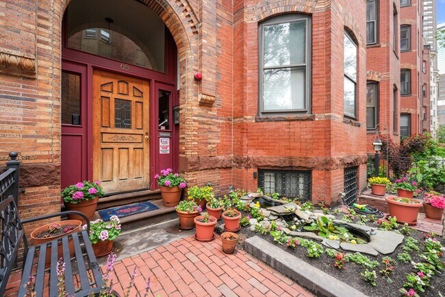 Building Photo - 65 St Botolph St Unit 3
