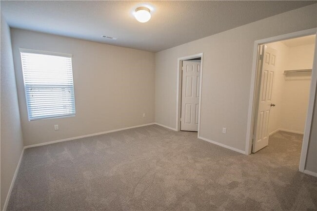 Photo - 1541 Scotland Dr