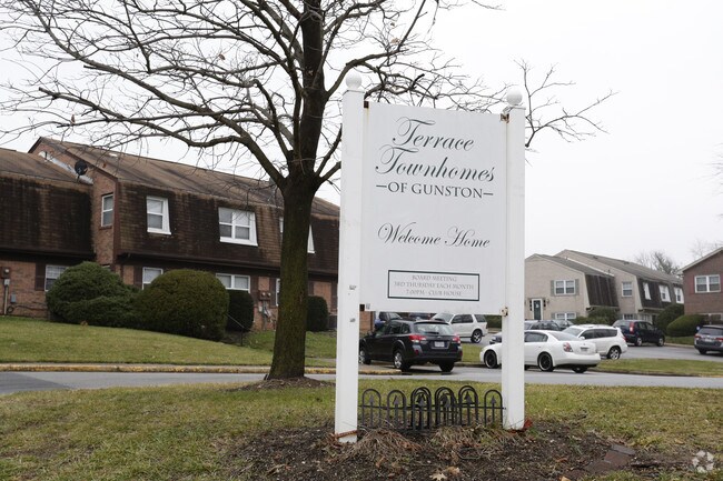 Terrace Townhomes Of Gunston - Terrace Townhomes of Gunston