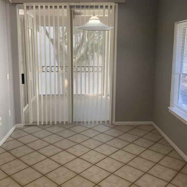 Photo - 5105 City St Unidad 825