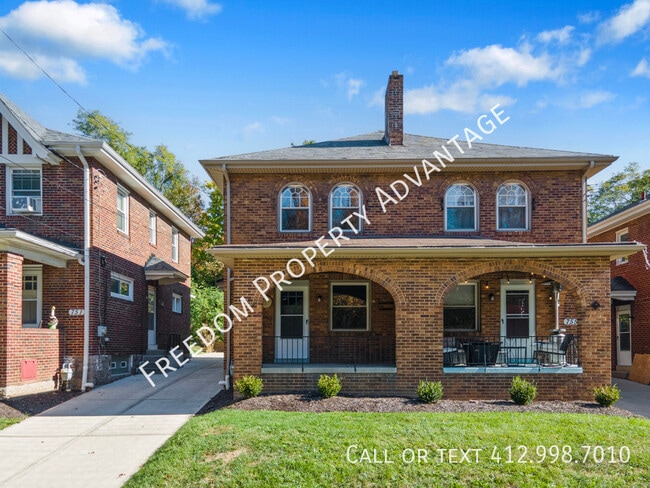 Building Photo - 753 Shady Dr E