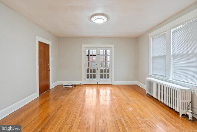 Photo - 639 Plymouth Rd Unit A1