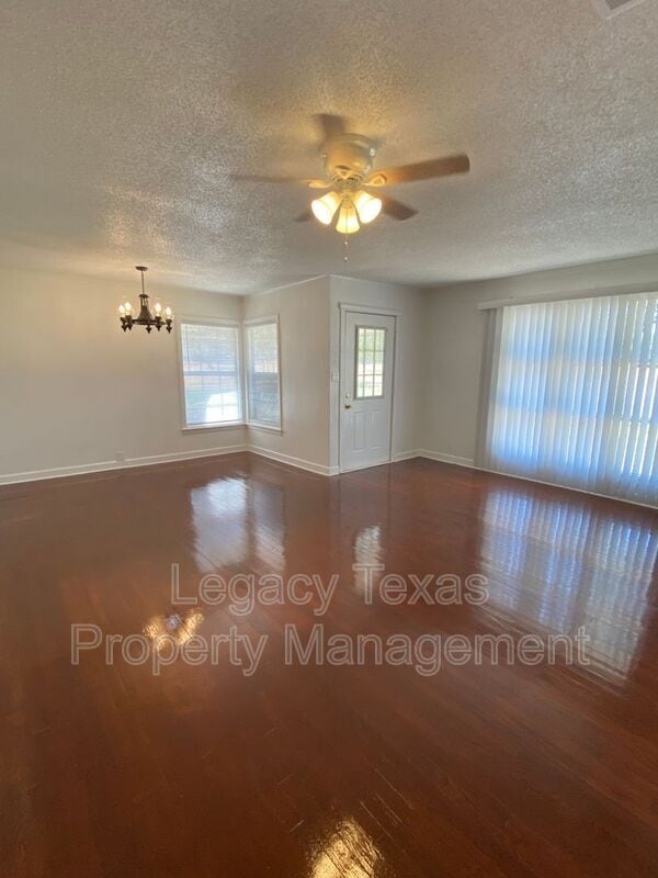 Photo - 1259 HCR 1439