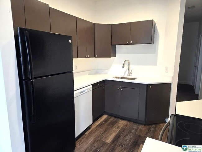 Photo - 130 N 2nd St Unit C