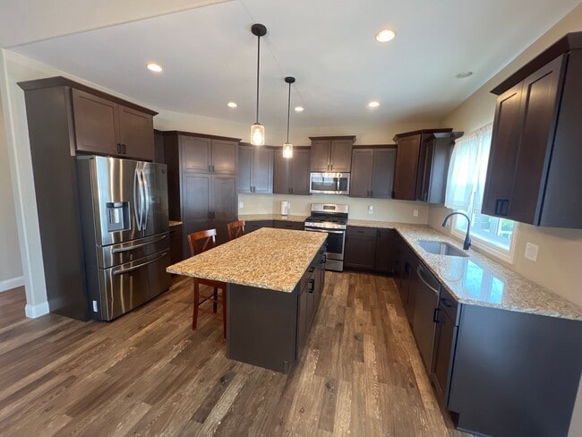 Building Photo - 8916 Pine Hollow Pl