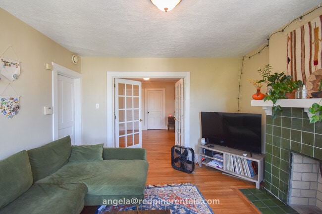 Photo - 5930 Elwood St Unit 3