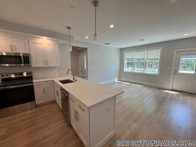 Photo - 124 Kenrick St Unit 8