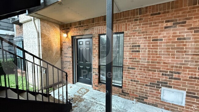 Building Photo - 7025 Hemlock Ave Unit 103 Rental
