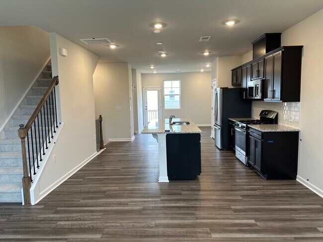 Photo - 2517 Kasota Ln