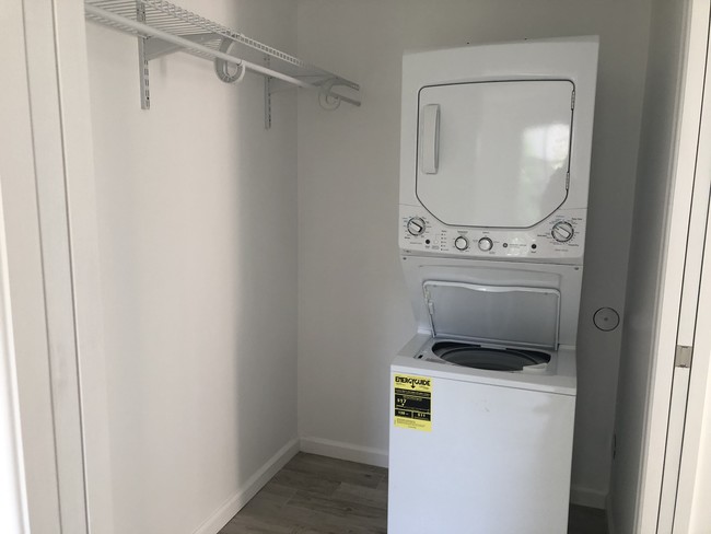 Walk in closet with in unit washer/dryer - 8422 W 4th St Unit 8424 West 4th Street