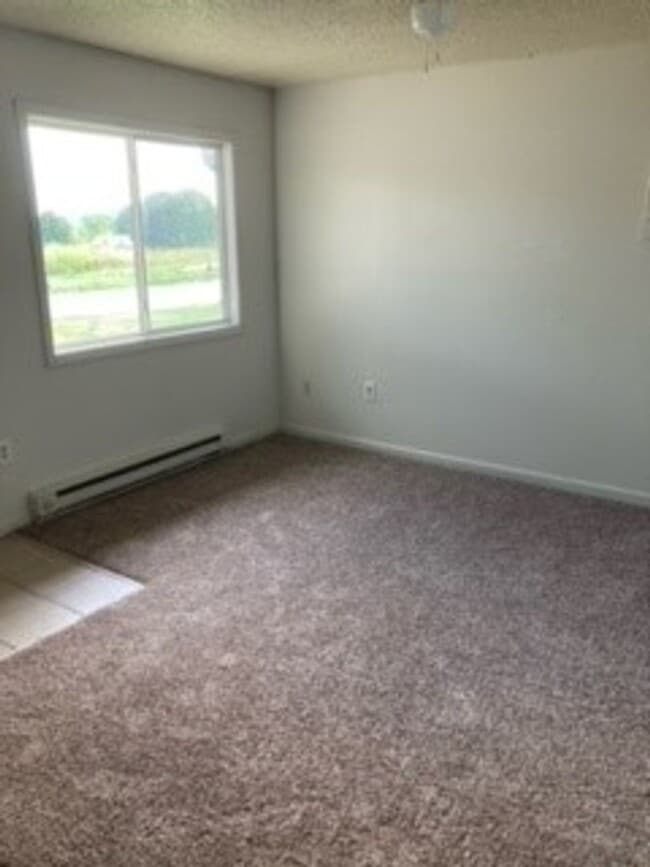 Photo - 3 Bedroom, Single-story Townhomes for rent... Unit 405 Plaza Heights B