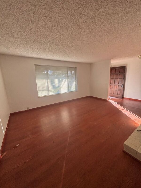 Photo - 1215 Brickley Rd