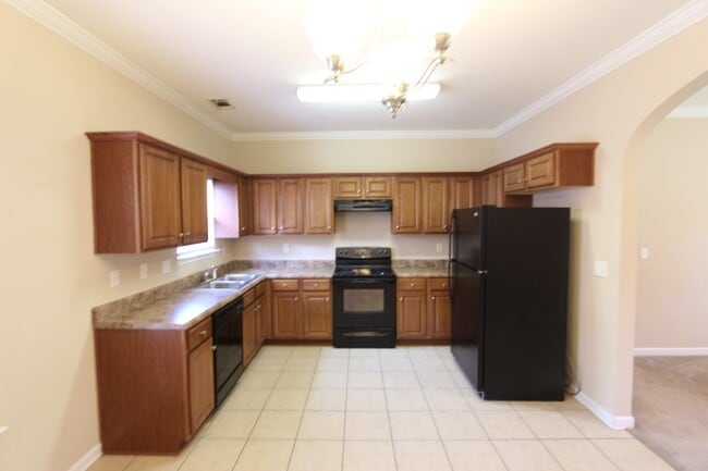 Photo - Homewood Area - Oxmoor Glen - Minutes to D...