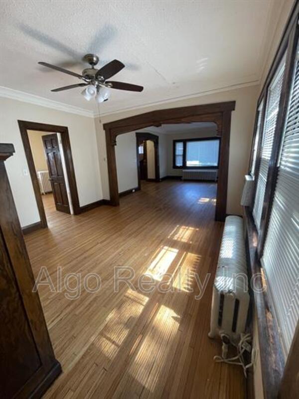 Photo - 1415 N Logan Ave