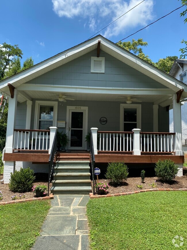 Beautiful front entrance with covered porch - 1505 Russell St Rental