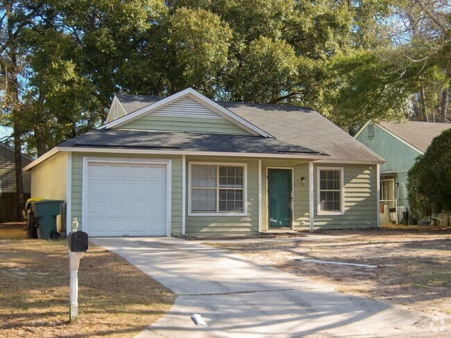 Building Photo - 54 Quail Forest Dr Rental