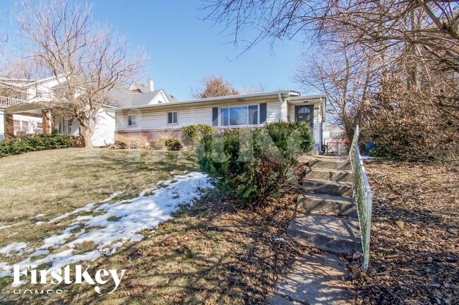 Photo - 2531 Boulevard Pl