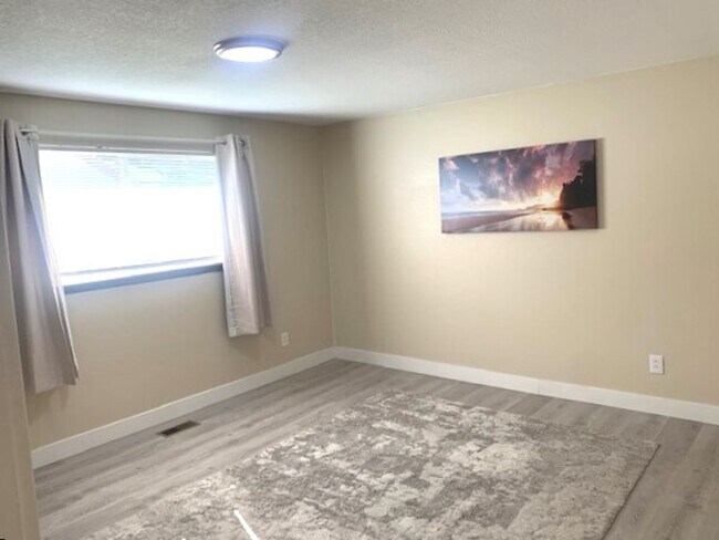 169 W Cedar St Unit 1