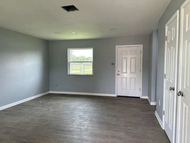 Photo - 219 Leon St Unit 9