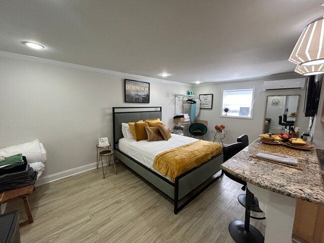 Photo - French Quarter Apartments