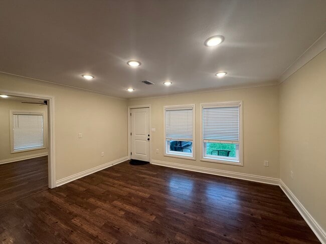 Photo - 99 Fairlane Dr