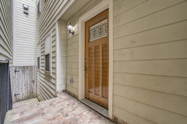 Photo - 1904 Lauderdale St
