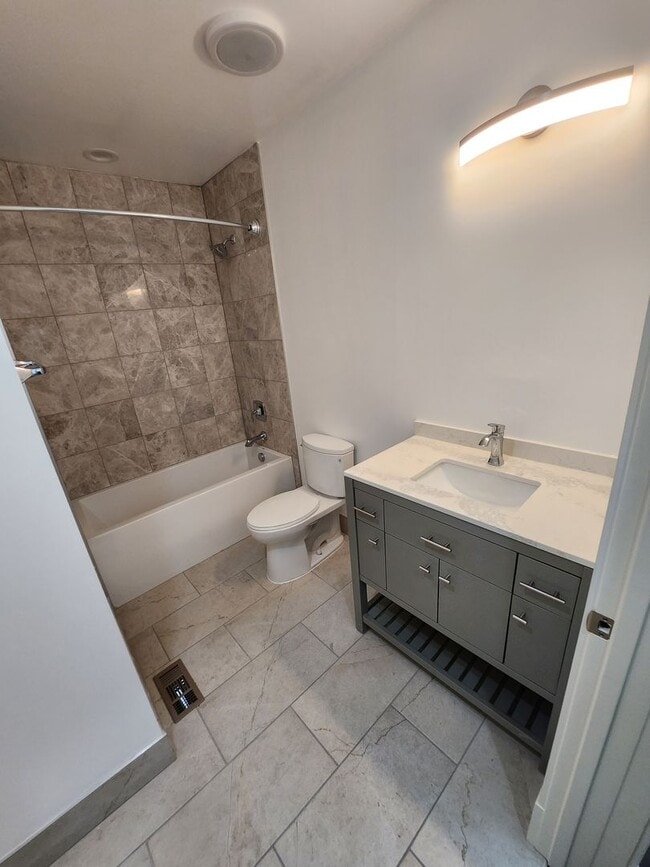 Photo - Newly Renovated One Bedroom Available Unit 4240 - 1F