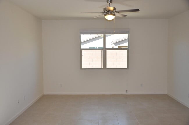 Photo - Practically Brand New Energy Efficient Queen Creek Home