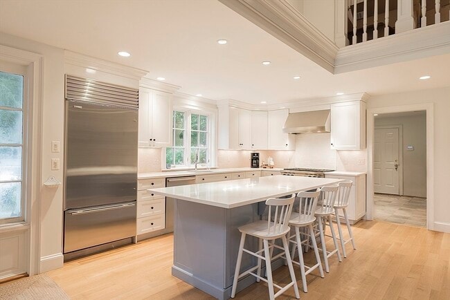 Photo - 19 Ridge Hill Farm Rd