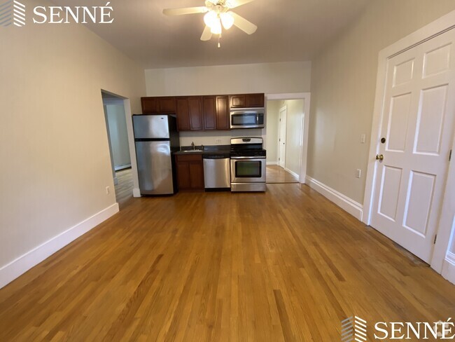 Building Photo - 1210 Cambridge St Unit 3 Rental