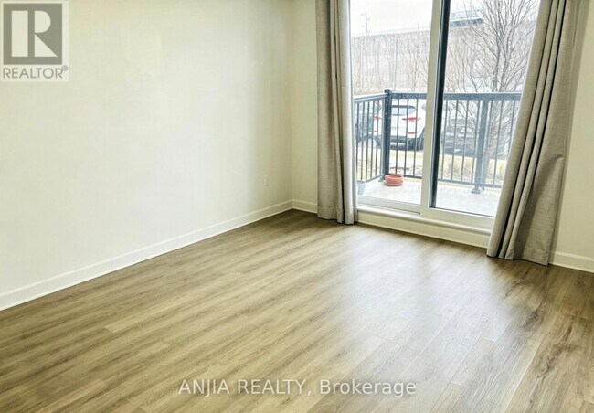 Photo - 155 William Duncan Rd