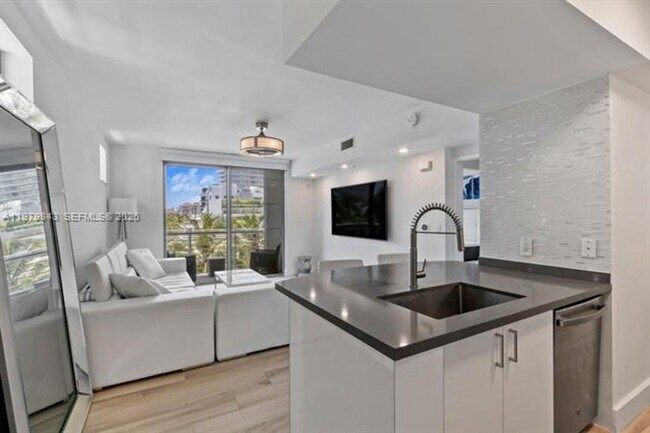 Photo - 110 Washington Ave Unidad 110 Washington Ave # 1411