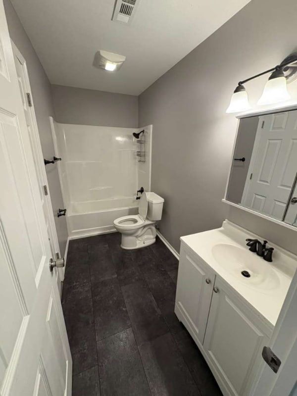 Photo - 2601 E Oakbrook Dr Unit A