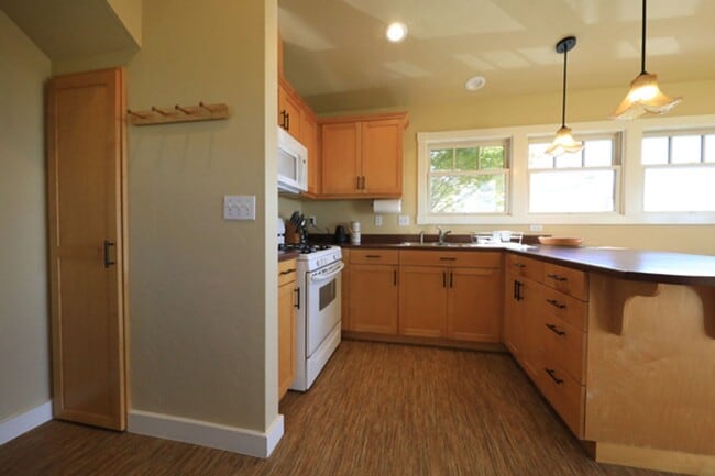Photo - Furnished Studio overlooking Arcata, all utilities inluded