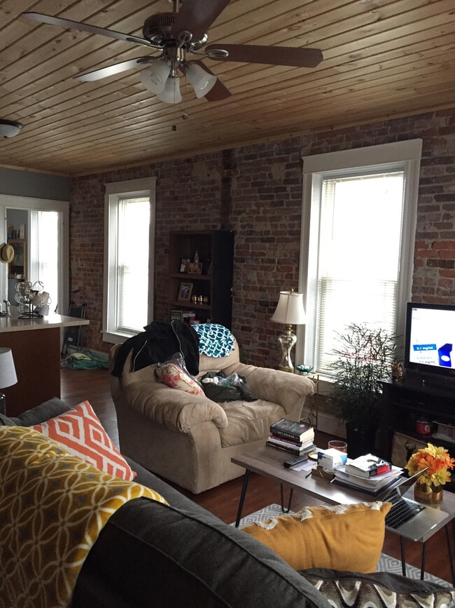 Photo - 1105 Main St Unit Apt. B