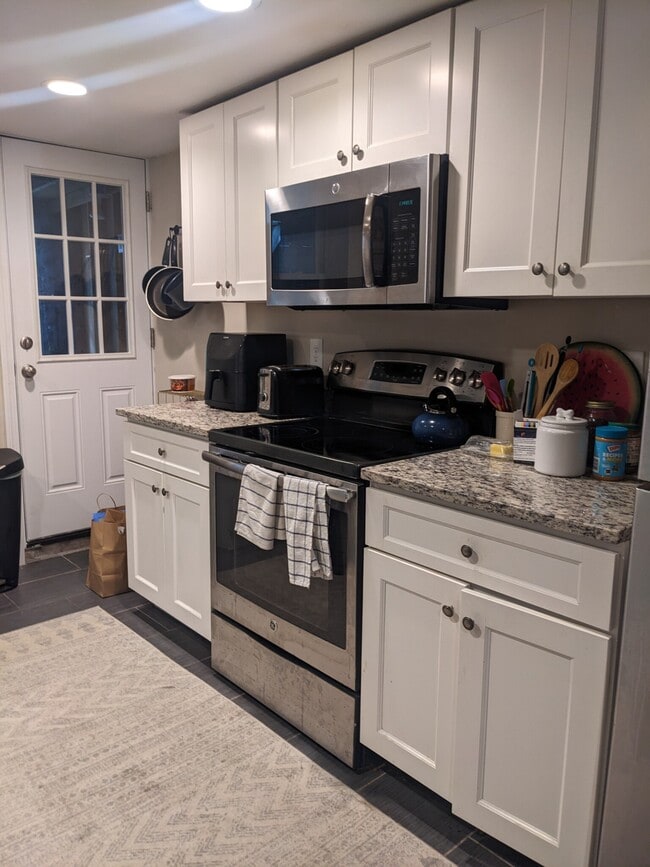 Photo - 768 E 6th St Unit 1