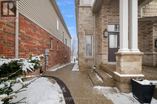 Photo - 695 Robert Ferrie Dr