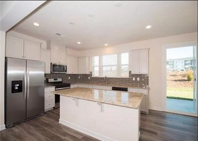 5848 Clan MacLaine Dr