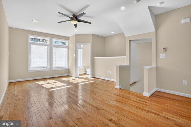 Building Photo - 44692 Collingdale Terrace