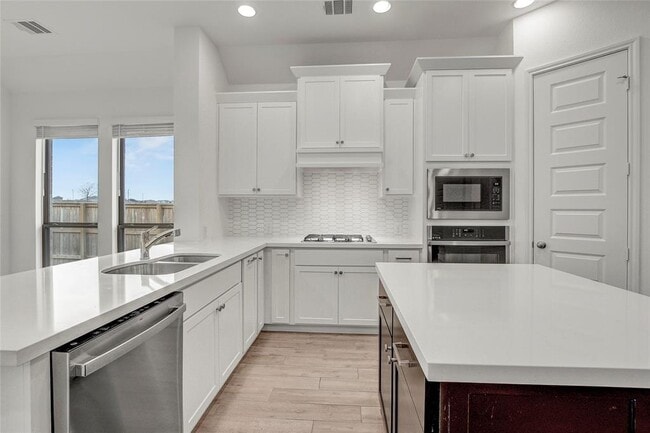 Photo - 102 Marvins Bnd