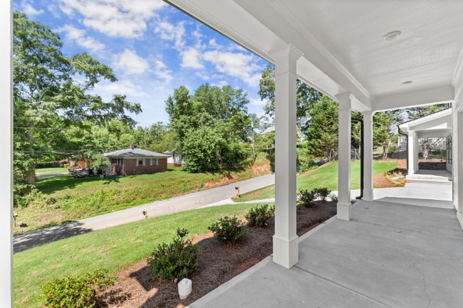 Photo - 5220 Chattahoochee St