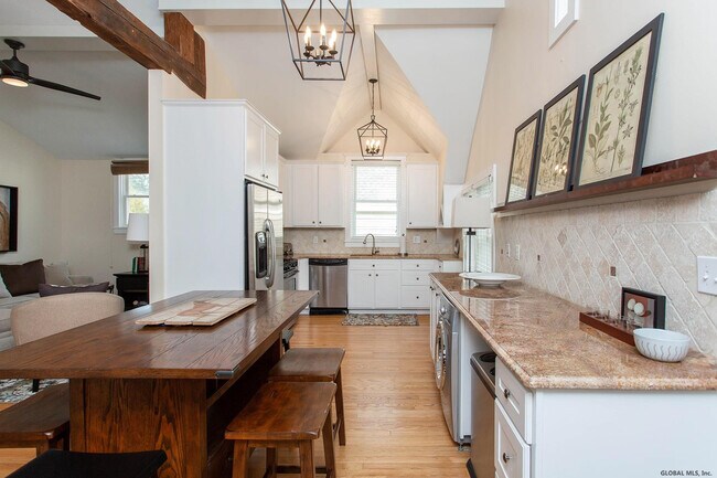 Photo - 48 Union Ave