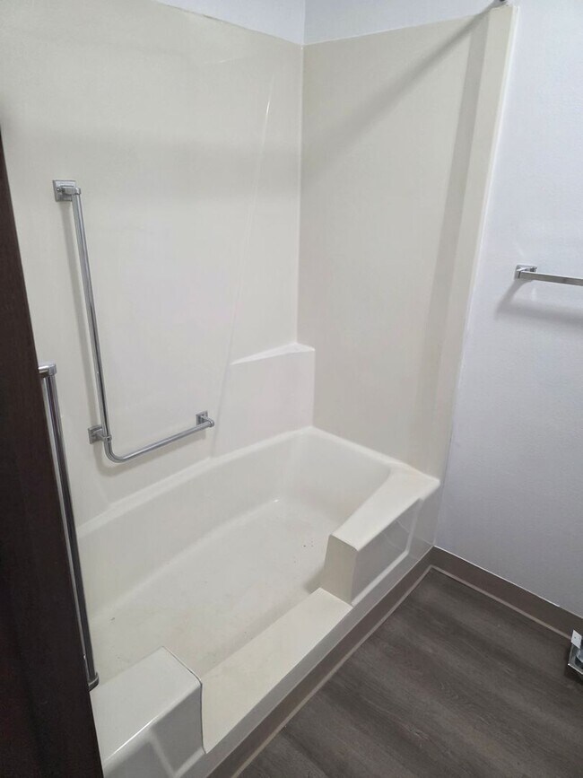 Photo - 1409 Belle Plaine Unidad 2