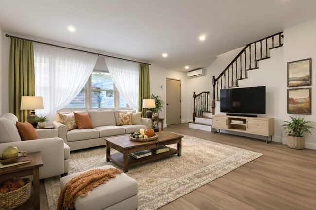 Building Photo - 198 28th St Unit 198 28th St #1